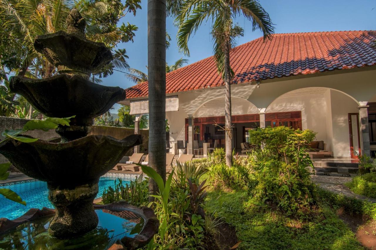 Villa Kelapa ロヴィーナ エクステリア 写真