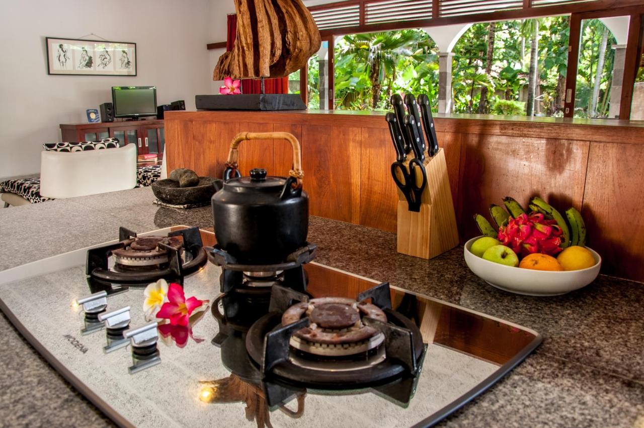 Villa Kelapa ロヴィーナ エクステリア 写真